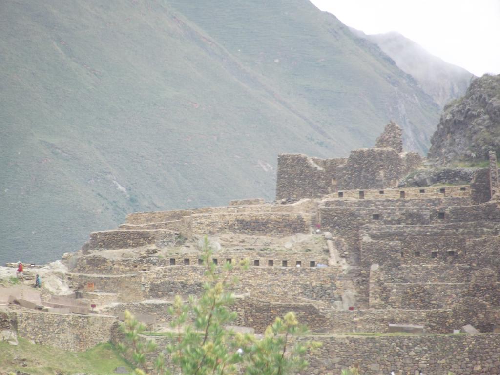 Las Portadas Ollantaytambo Exterior photo